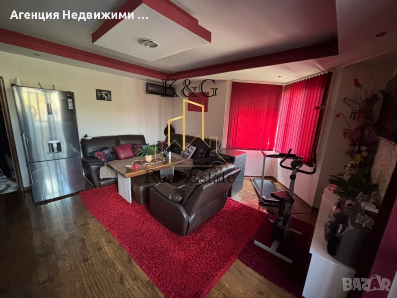 Тристаен апартамент в отлично състояние - център, снимка 1