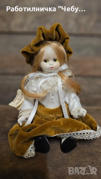 Порцеланова кукла, снимка 1