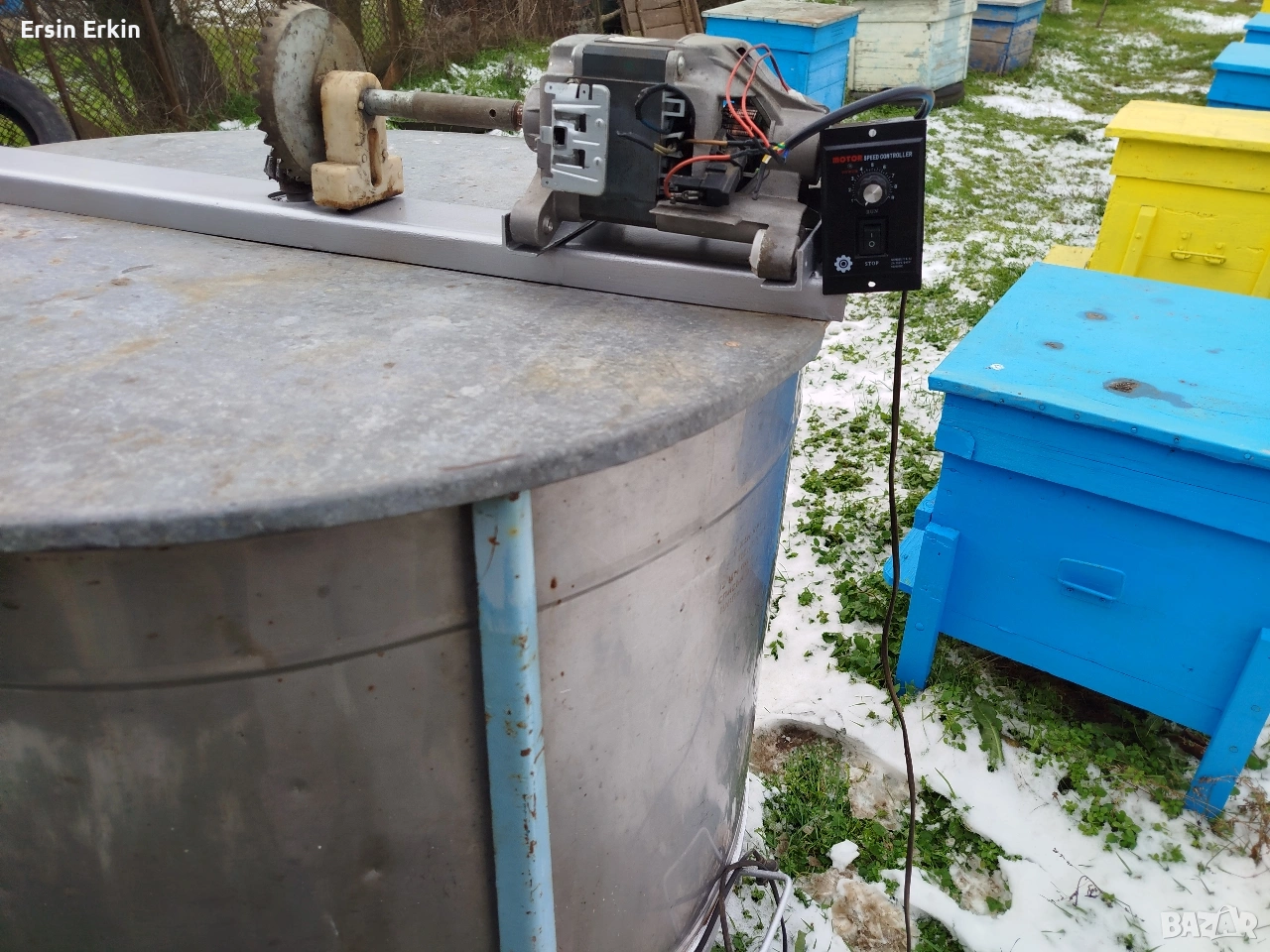 центрофуга за вадене на мед, снимка 1