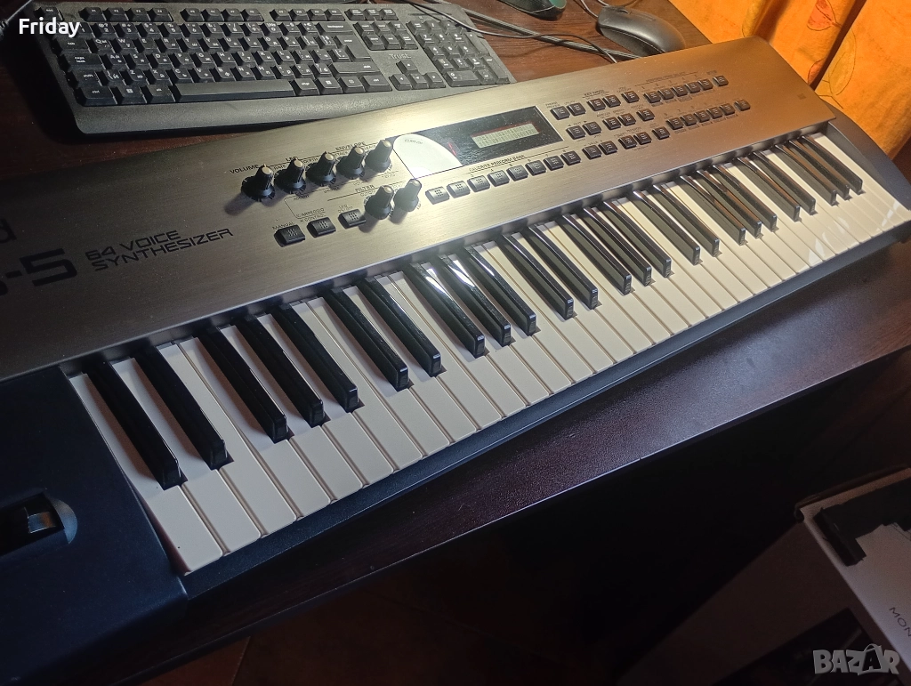 Продавам Roland RS-5 , снимка 1