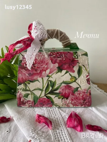 Кутия чантичка-Пролетни божури!, снимка 1