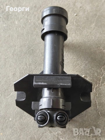 Дясна дюза за миене на фарове Audi Q3 , снимка 2 - Части - 52924213