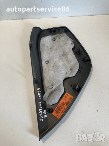 Предна дясна лайсна за Jeep Grand Cherokee 3.0 CRD (2006) 16897241, снимка 2 - Части - 53524623