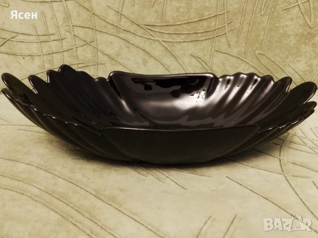 Красива фруктиера.