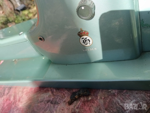 Шевна машина Хускварна, снимка 5 - Шевни машини - 52117099