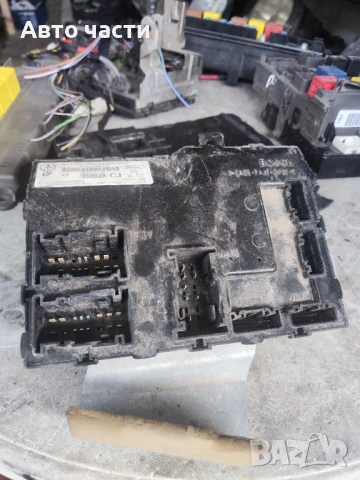 8V51-15K600-CJ комфорт модул FORD FIESTA F005V01086