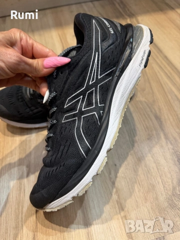 Оригинални мъжки маратонки Asics Gel-Cumulus 20 ! 43 н, снимка 2 - Маратонки - 48489624