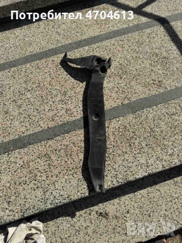 Шумоизолатор на преден десен калник на Ауди Audi A8 D4 H4 само за 20Eur. 4h0821112