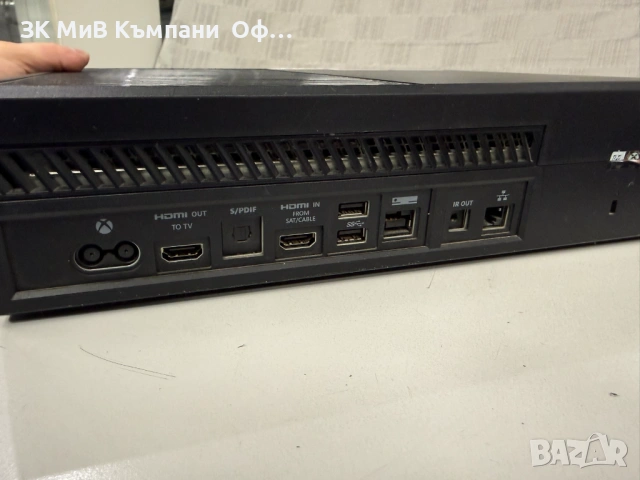 Конзола Xbox One с два джойстика , снимка 5 - Xbox конзоли - 53164165
