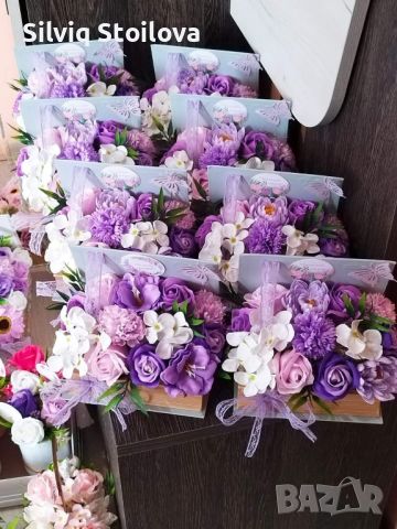 Кутии книги със сапунени цветя за всеки повод, снимка 8 - Подаръци за жени - 45496252