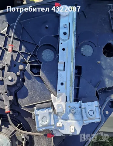 Стъклоповдигач с моторче от FORD FIESTA Форд Фиеста 1.2 60 к.с 2009-2013Г