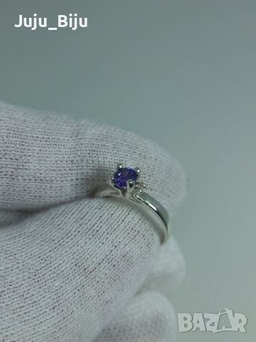 Нов сребърен пръстен с лилав циркон, размер 51 - (вътрешен диаметър 16мм)., снимка 1 - Пръстени - 46066763