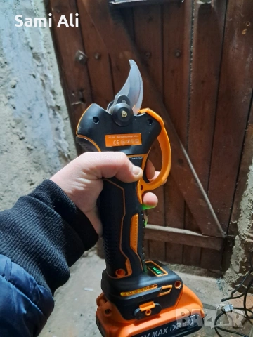 НОВ Акумулаторен градинарски нож Vermark Stärke 36V 10Ah - Немско качество, снимка 4 - Други инструменти - 53982726