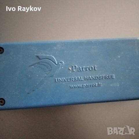 Bluetooth handsfree система за кола Parrot CK3000 Evolution, снимка 1 - Части - 46735541