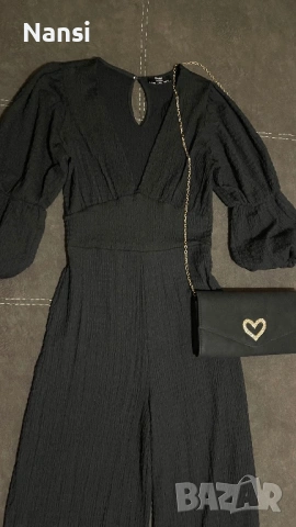 Уникален гащеризон на BERSHKA с актуални широки крачоли, снимка 17 - Гащеризони - 53661087