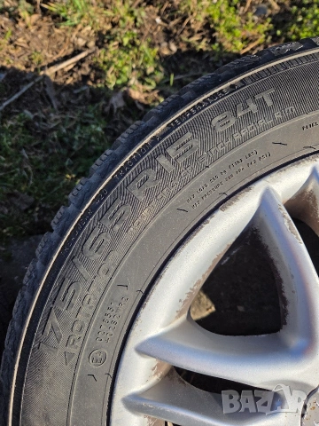 Продавам зимни гуми Nokian 175 65 15 с джанти , снимка 3 - Гуми и джанти - 53749570