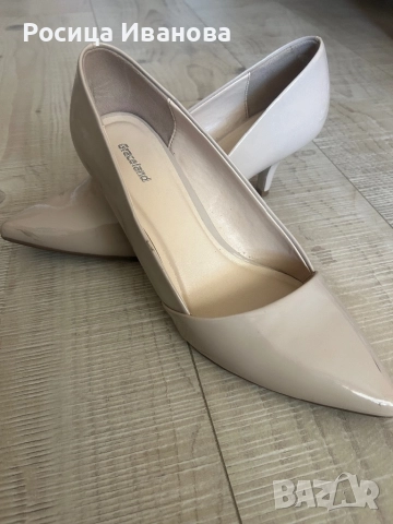 Дамски обувки с ток - лачени Graceland