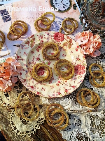 Комплект от 11 броя пръстени за салфетки , снимка 3 - Аксесоари за кухня - 53613952