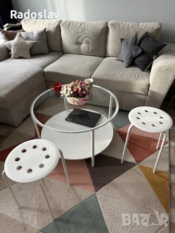 Модерна холна маса + 2 табуретки, снимка 2 - Маси - 53224006