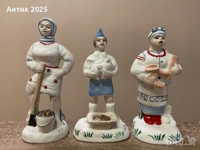 Колекция порцеланови фигури от завода Коростен (37 бр.), снимка 10 - Антикварни и старинни предмети - 52410777