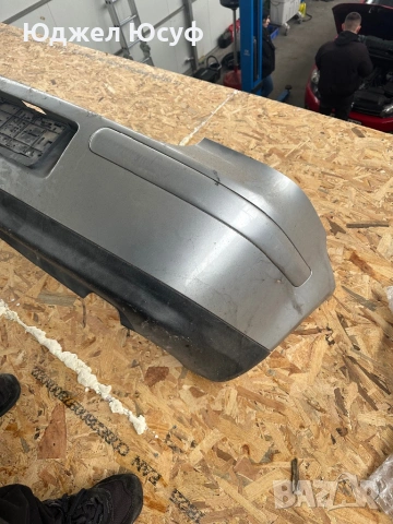 Задна броня за Golf 4, снимка 3 - Части - 53831239