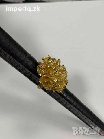 Продавам Златен Дамски пръстен 14к, снимка 5 - Пръстени - 53417953