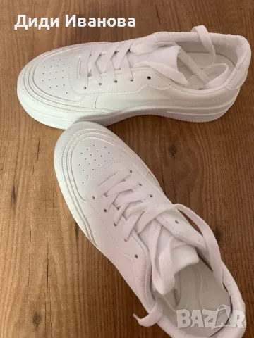 Дамски маратонки, снимка 3 - Маратонки - 49282283