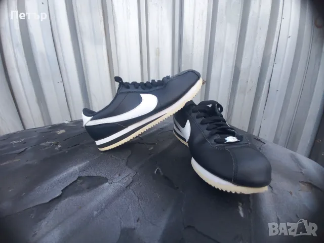 Nike Cortez 42 номер, снимка 1 - Маратонки - 48428621