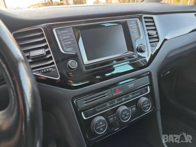 VW Golf Sportsvan 2.0 TDI 150 k DSJ Avtomat, снимка 10 - Автомобили и джипове - 53849134