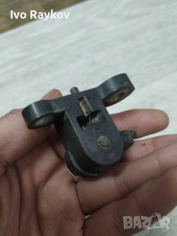 датчик колянов вал Mazda FSD7 712514, снимка 5 - Части - 52922133