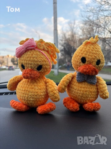 Ръчно изработени плетени играчки патенца