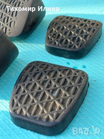 Гумички за педали на Мерцедес 190, снимка 4 - Части - 52189025