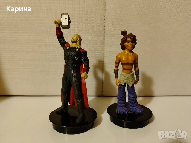 Топер за чаша на Крудс с фигурка - Гай и фигурка на Тор, снимка 2 - Фигурки - 52867413
