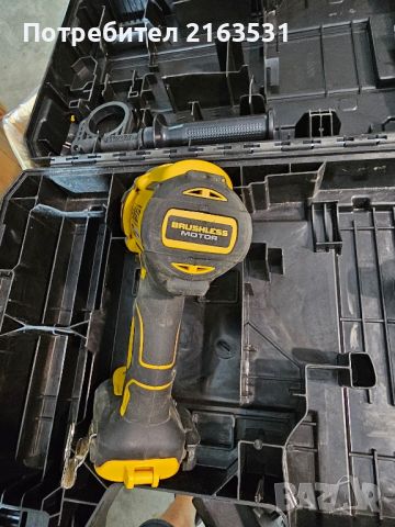 Винтоверт Dewalt DCD996 с куфар 95Nm, снимка 1 - Винтоверти - 46668656