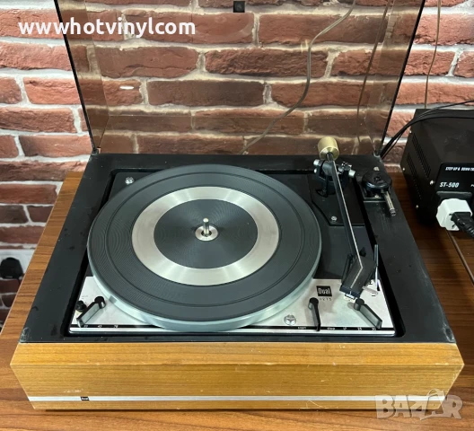 Грамофон Dual 1215