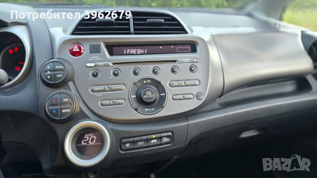 Honda jazz 1.4 i, снимка 17 - Автомобили и джипове - 53119077