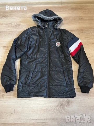 Дамско яке Moncler. Размер XL.