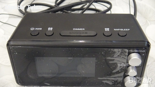 Радиочасовник нов неизползван с УКВ радио