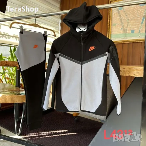 Детски екипи  Nike Tech , снимка 3 - Детски комплекти - 47868355