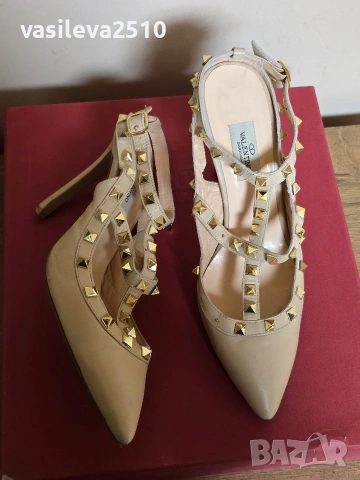 Valentino Garavani дамски обувки от естествена кожа , снимка 5 - Дамски обувки на ток - 53892991