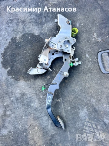 Педал Съединител сензор  Тойота Авенсис T27.89510-20071