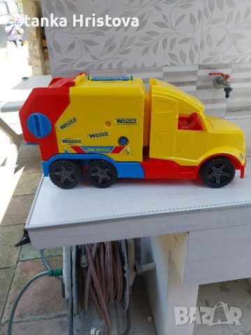 Детски камион , внос от Германия. 