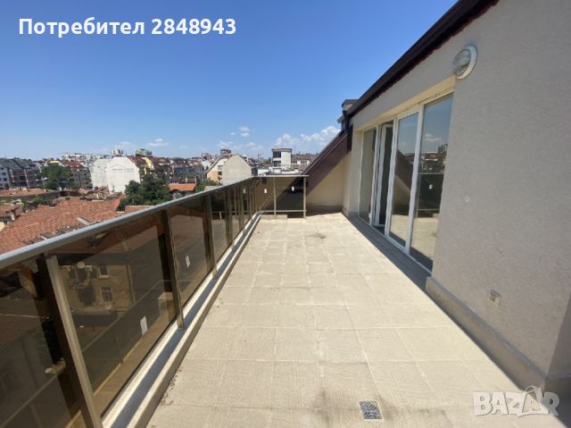 Тристаен апартамент в Центъра, снимка 2 - Апартаменти - 46674659