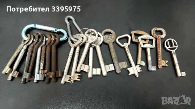 Комплект стари железни ключове (19 броя), снимка 2 - Антикварни и старинни предмети - 51423327