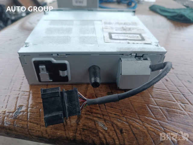CD чейнджър VW Passat / Пасат 6, 7 - 3C0035110A, снимка 4 - Части - 53853375