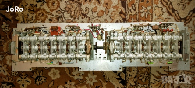 Блок с два променливи въздушни кондензатори от Р-250 м², снимка 4 - Ресийвъри, усилватели, смесителни пултове - 53220090