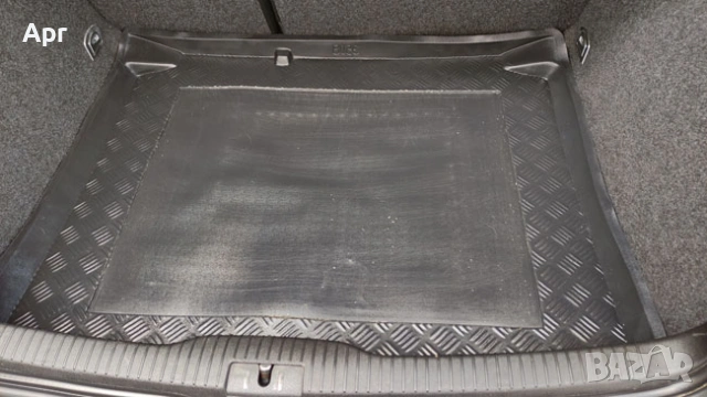 кора, леген за багажник за VW Golf 4 / Фолксваген Голф4, снимка 2 - Аксесоари и консумативи - 54113364