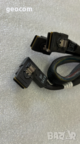 Dell PowerEdge T320/420/620 Mini SAS кабел (DP/N: 0DJXF7), снимка 2 - Кабели и адаптери - 44972613