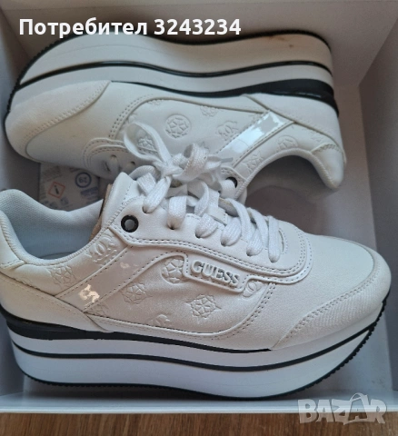 Женски сникърси GUESS, снимка 2 - Маратонки - 53695558