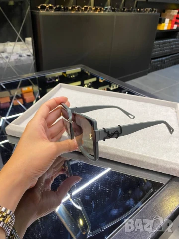 очила с черен обикновен калъф и ув защита ysl saint laurent , снимка 4 - Слънчеви и диоптрични очила - 51426100